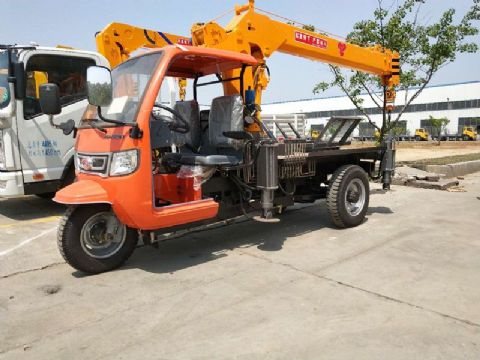 點擊查看詳細信息<br>標題：3噸移樹吊 閱讀次數(shù)：2235