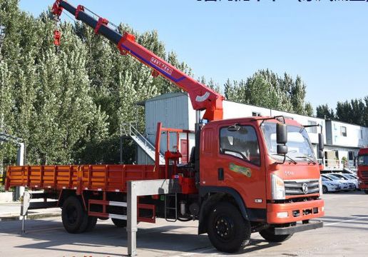 點(diǎn)擊查看詳細(xì)信息<br>標(biāo)題：6.3噸東風(fēng)隨車吊 閱讀次數(shù)：2078