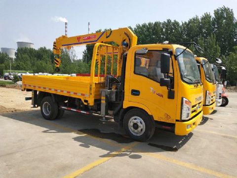 點擊查看詳細信息<br>標題：4噸唐駿隨車吊 閱讀次數：2376