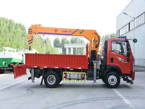 點擊查看詳細信息<br>標題：4噸重汽王牌隨車吊 閱讀次數：2417