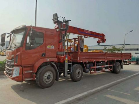 點(diǎn)擊查看詳細(xì)信息<br>標(biāo)題：柳汽前四后四隨車吊 閱讀次數(shù)：2353