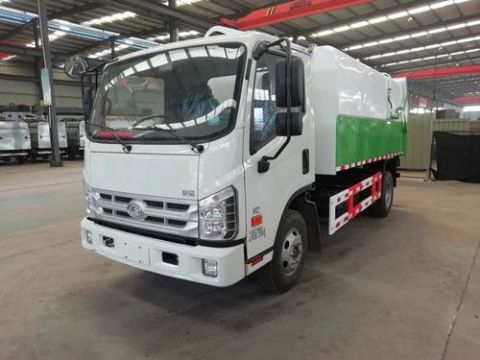 點(diǎn)擊查看詳細(xì)信息<br>標(biāo)題：9方柴油垃圾車 閱讀次數(shù)：3608