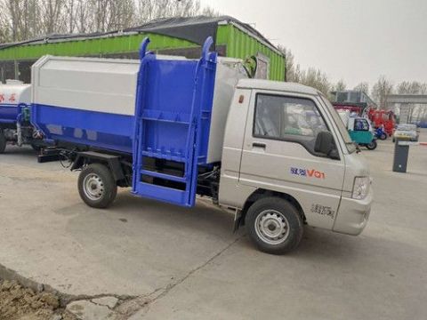 點(diǎn)擊查看詳細(xì)信息<br>標(biāo)題：3.5方汽油版福田馭菱垃圾車 閱讀次數(shù)：3459